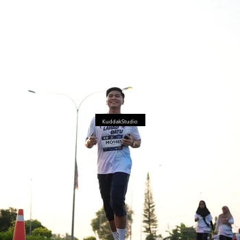 Runner Photo 7835947