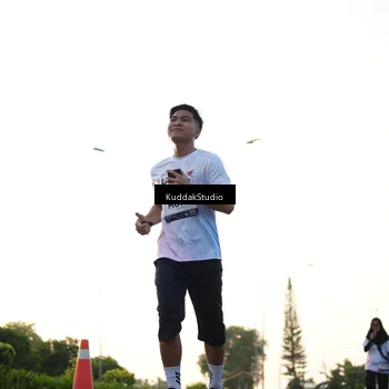 Runner Photo 7835949