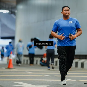 Runner Photo 7836009