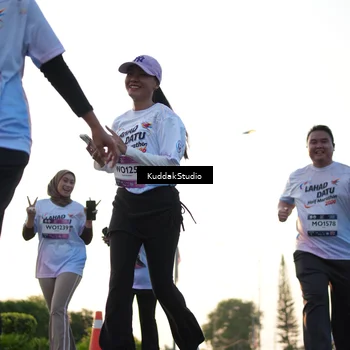 Runner Photo 7836022