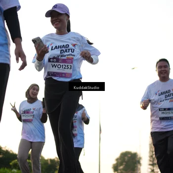 Runner Photo 7836028
