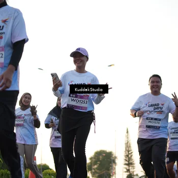 Runner Photo 7836034