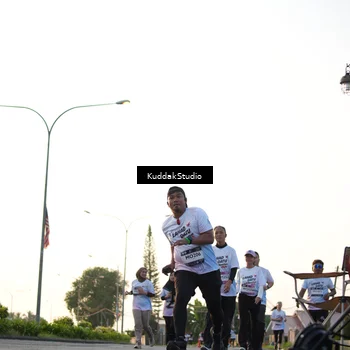 Runner Photo 7836045