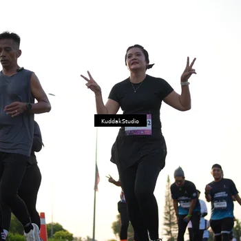 Runner Photo 7836082