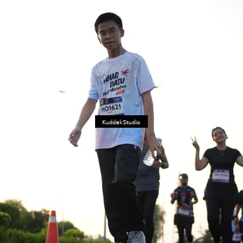 Runner Photo 7836085