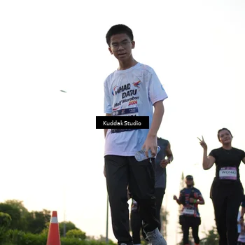 Runner Photo 7836094