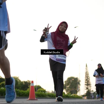 Runner Photo 7836105