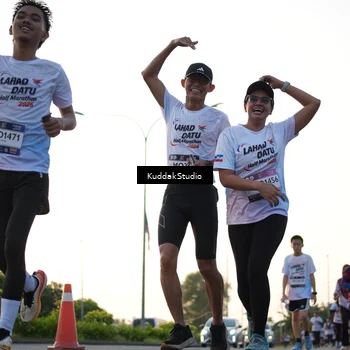Runner Photo 7836127