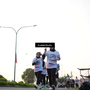 Runner Photo 7836142