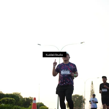 Runner Photo 7836163