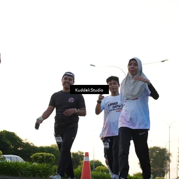 Runner Photo 7836176