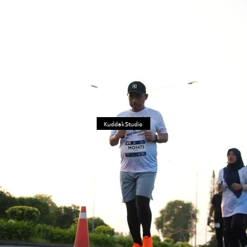 Runner Photo 7836195