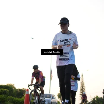 Runner Photo 7836253