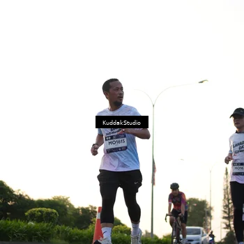 Runner Photo 7836256