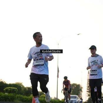Runner Photo 7836261