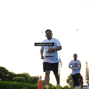 Runner Photo 7836262