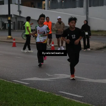 Runner Photo 7836264