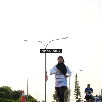 Runner Photo 7836275