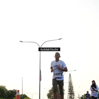 Runner Photo 7836277