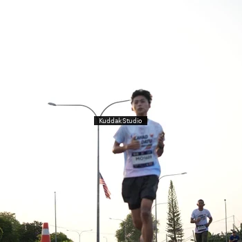 Runner Photo 7836283