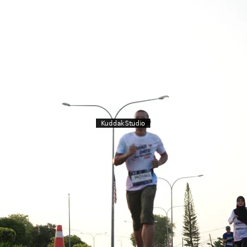 Runner Photo 7836285