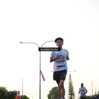 Runner Photo 7836291