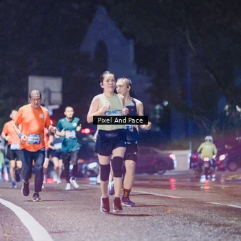 Runner Photo 7836293
