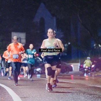 Runner Photo 7836301