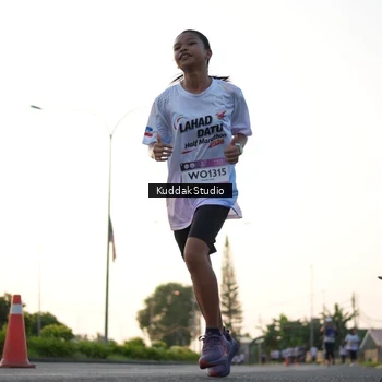 Runner Photo 7836311