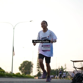 Runner Photo 7836312