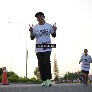 Runner Photo 7836324