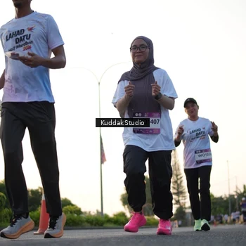 Runner Photo 7836331