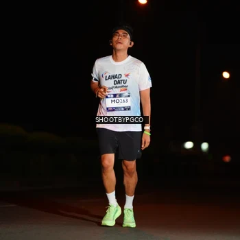 Runner Photo 7836340