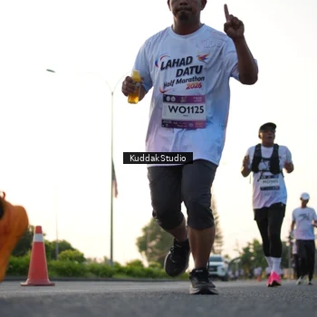 Runner Photo 7836343