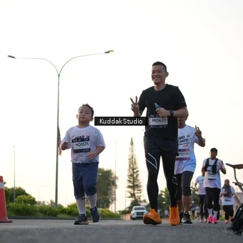 Runner Photo 7836353