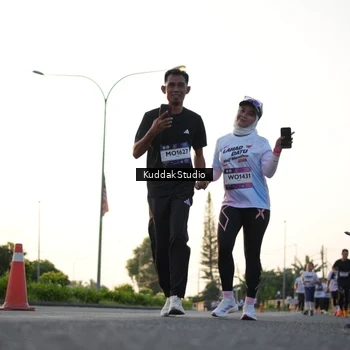 Runner Photo 7836364