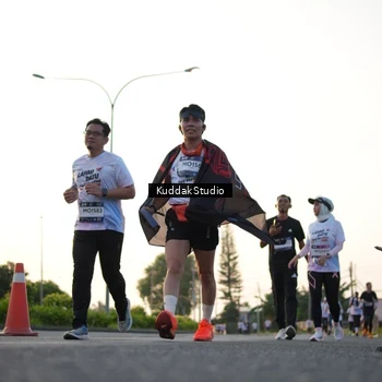 Runner Photo 7836369
