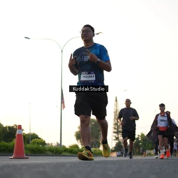 Runner Photo 7836382