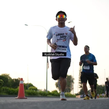 Runner Photo 7836386