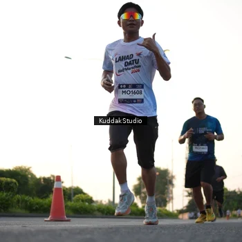 Runner Photo 7836388