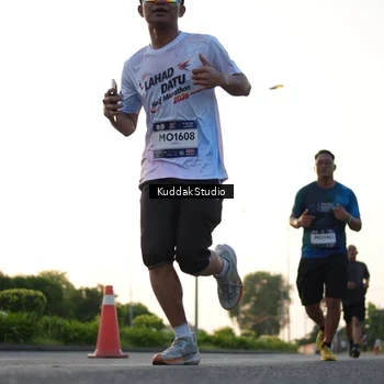 Runner Photo 7836389