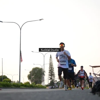Runner Photo 7836393