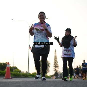 Runner Photo 7836404