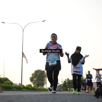 Runner Photo 7836406