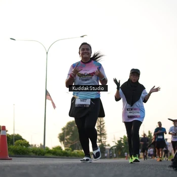 Runner Photo 7836411