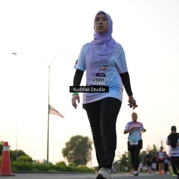 Runner Photo 7836415