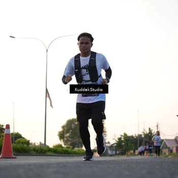 Runner Photo 7836434