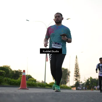 Runner Photo 7836441