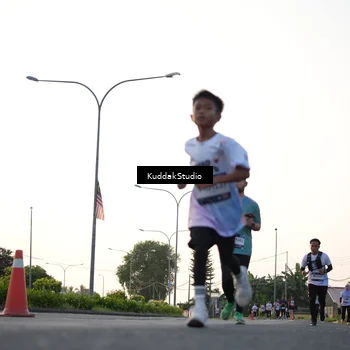Runner Photo 7836447