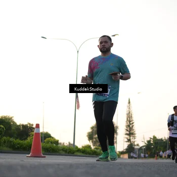 Runner Photo 7836448
